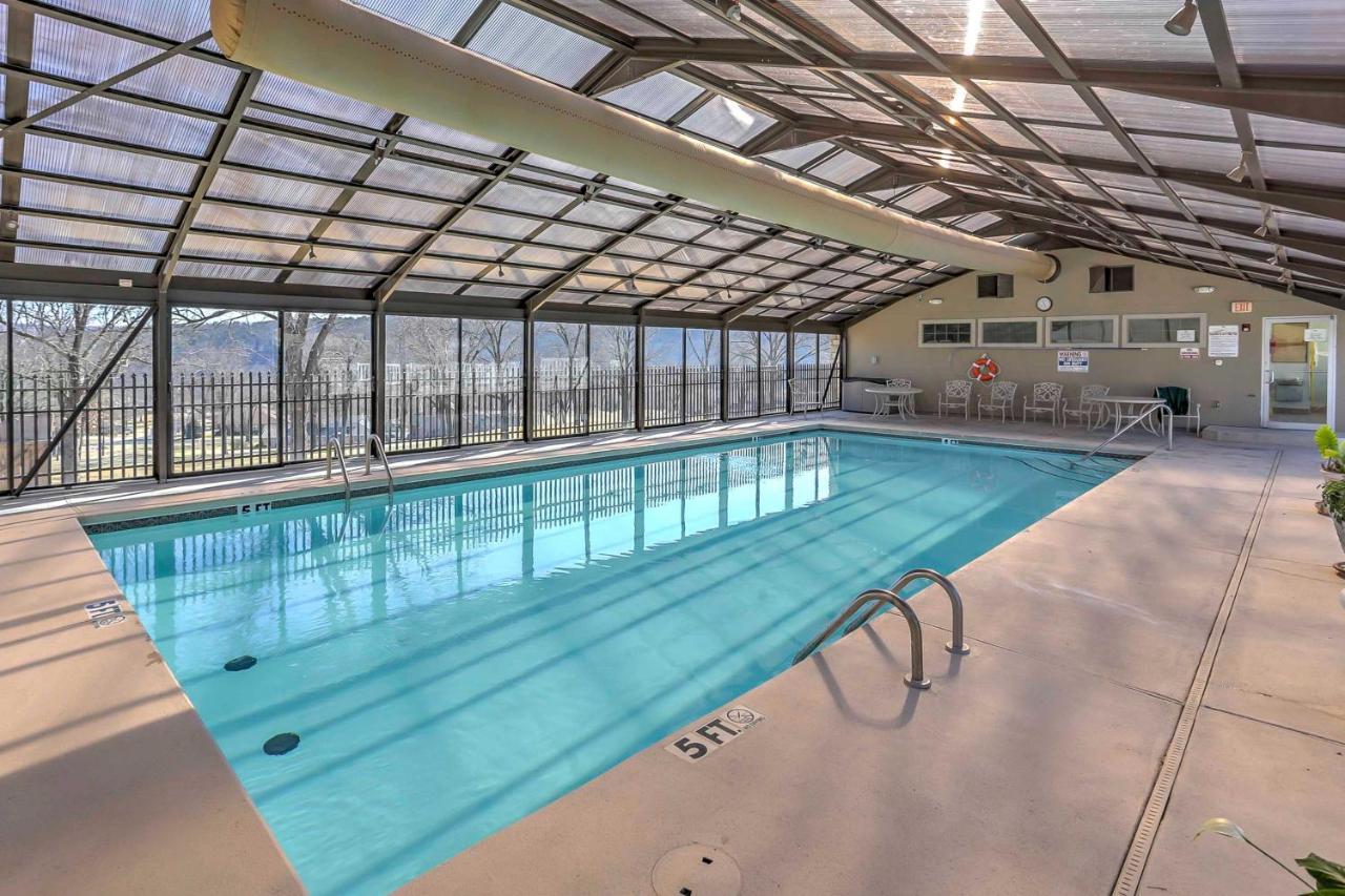 Lavish Branson Escape With Resort And Lake Access Exterior foto
